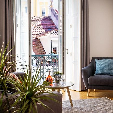 Amazing 1Bdr Apartment In Chiado By Lovelystay Lissabon Buitenkant foto