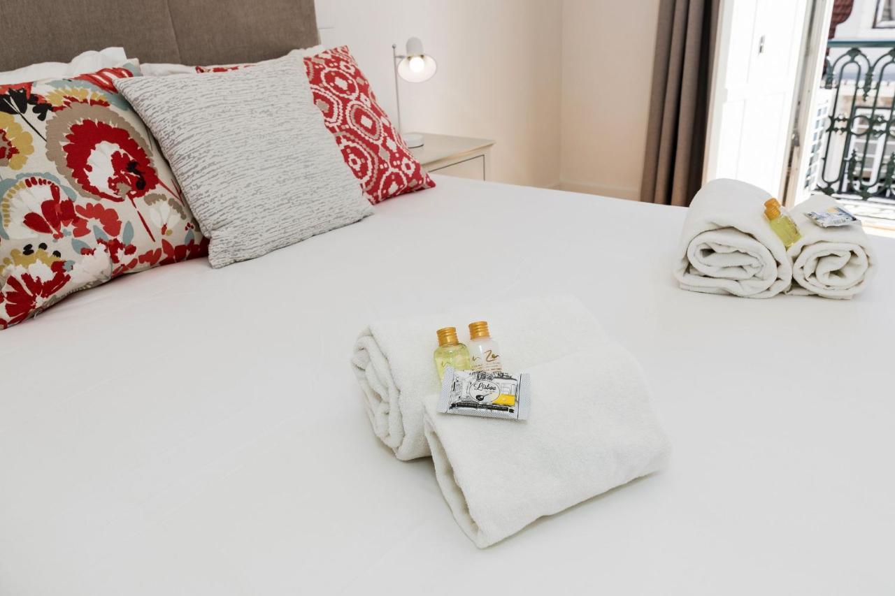 Amazing 1Bdr Apartment In Chiado By Lovelystay Lissabon Buitenkant foto