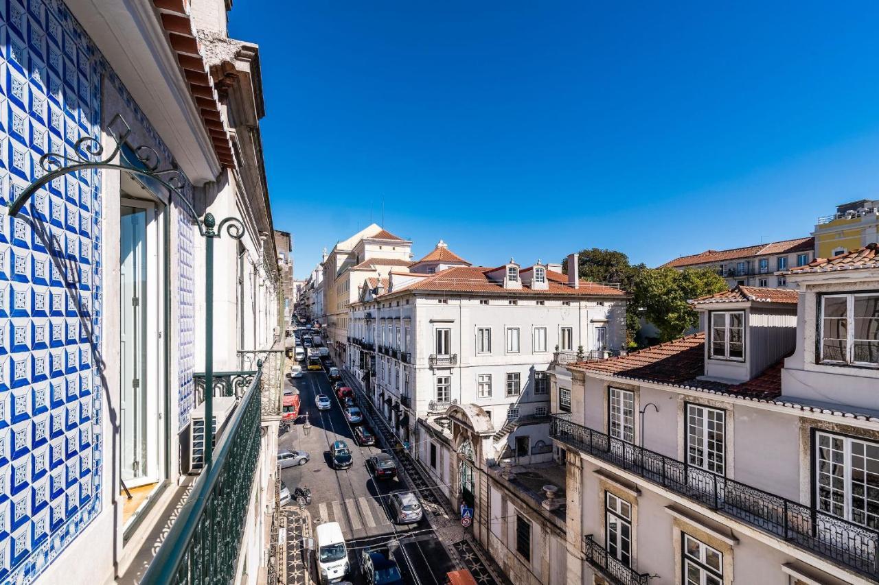 Amazing 1Bdr Apartment In Chiado By Lovelystay Lissabon Buitenkant foto