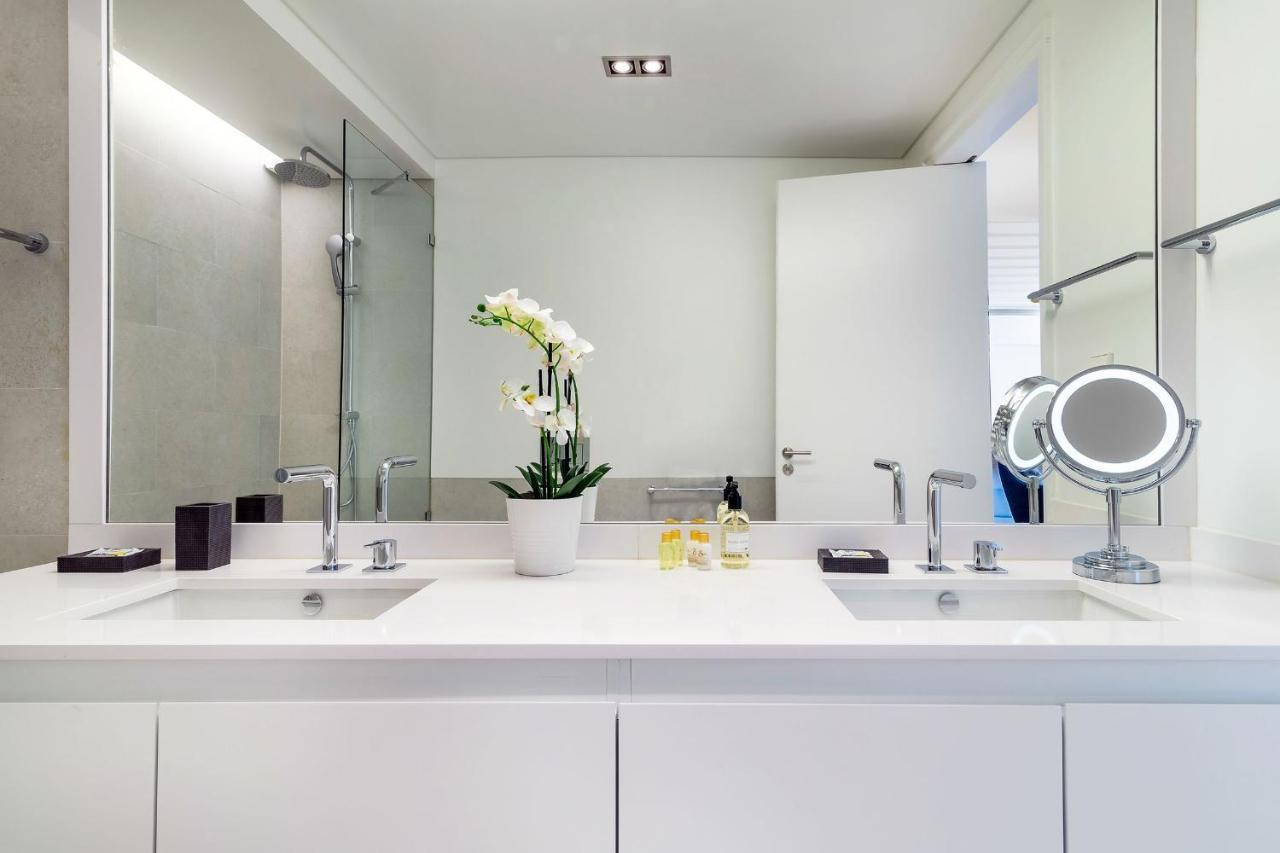 Amazing 1Bdr Apartment In Chiado By Lovelystay Lissabon Buitenkant foto